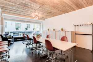 Kokoustila ja ryhmätyötila Osaamistehdas Workshop, Punavuori Helsinki - Osaamistehdas Kokoustilat