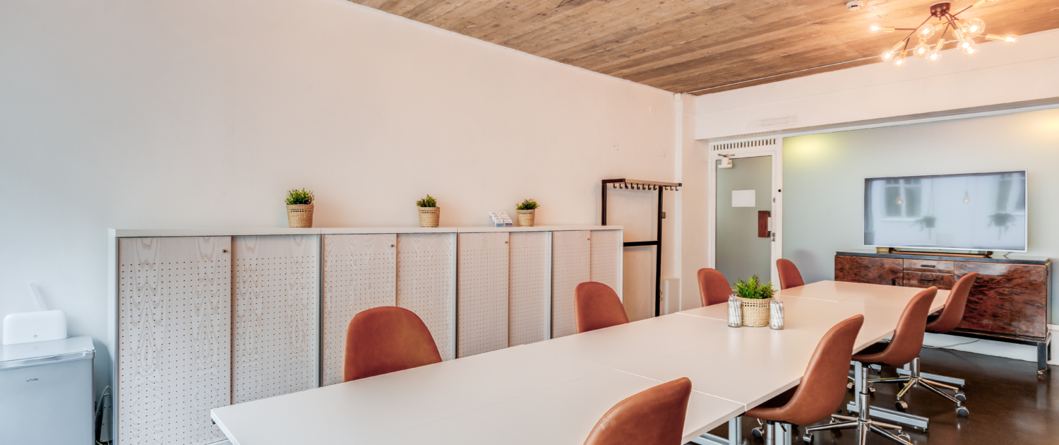 Kokoustila ja ryhmätyötila Osaamistehdas Workshop, Punavuori Helsinki - Osaamistehdas Kokoustilat Kokoustila ja ryhmätyötila Osaamistehdas Workshop, Punavuori Helsinki - Osaamistehdas Kokoustilat