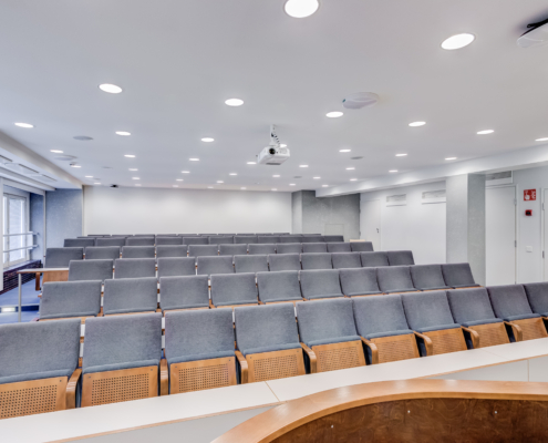 Osaamistehdas Kokoustilat - Kokoustila Punavuori – Auditorio Roba Osaamistehdas Kokoustilat - Kokoustila Punavuori – Auditorio Roba