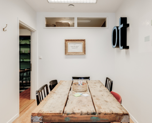 Osaamistehdas Kokoustilat - Kokoustila Punavuori - Työskentelytila Pikku-Punavuori