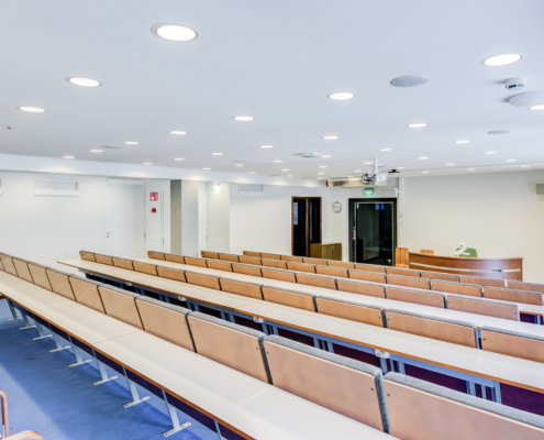 Osaamistehdas Kokoustilat - Kokoustila Punavuori – Auditorio Roba Osaamistehdas Kokoustilat - Kokoustila Punavuori – Auditorio Roba