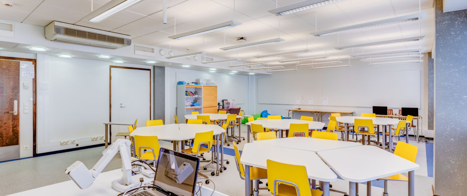 Osaamistehdas Kokoustilat - Kokoustila Punavuori – Koulutustila Roba Osaamistehdas Kokoustilat - Kokoustila Punavuori – Koulutustila Roba