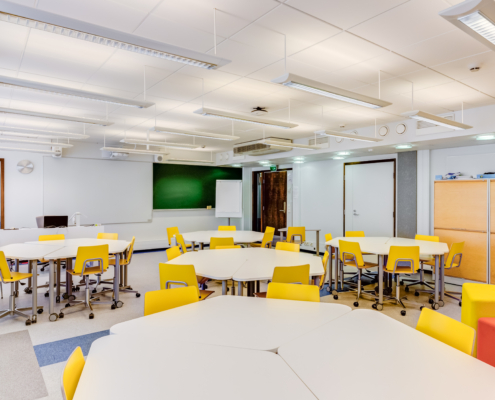 Osaamistehdas Kokoustilat - Kokoustila Punavuori – Koulutustila Roba Osaamistehdas Kokoustilat - Kokoustila Punavuori – Koulutustila Roba