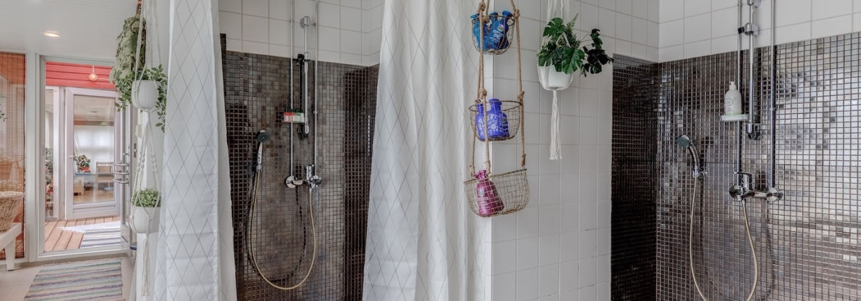 Sauna Pasilan suihkutilat.